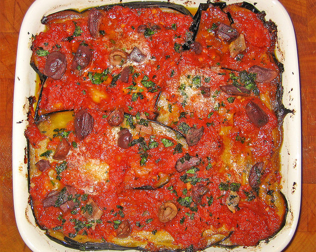 Dania kuchni włoskiej i krajowe mięso sezonowane