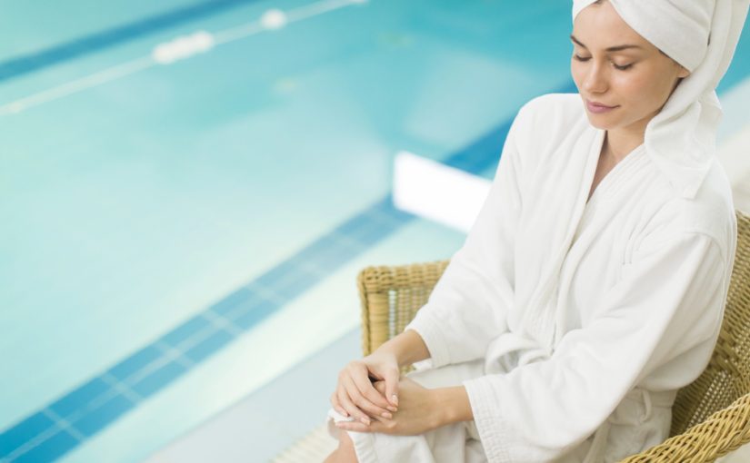 W jaki sposób zrelaksować się w strefie relaksu oraz kąpielisku? Instrukcja dla pasjonatów szukających całkowitego odpoczynku